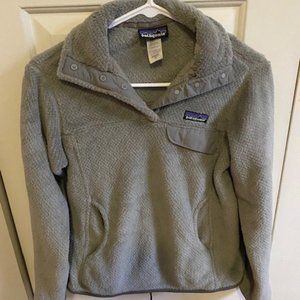 Patagonia Women's Re-Tool Snap-T Fleece Pullover in Grey Size XS